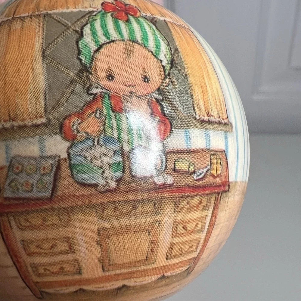 Vintage Hallmark Collector's 1988 Betsey Clark Home‎ For Christmas Ornament